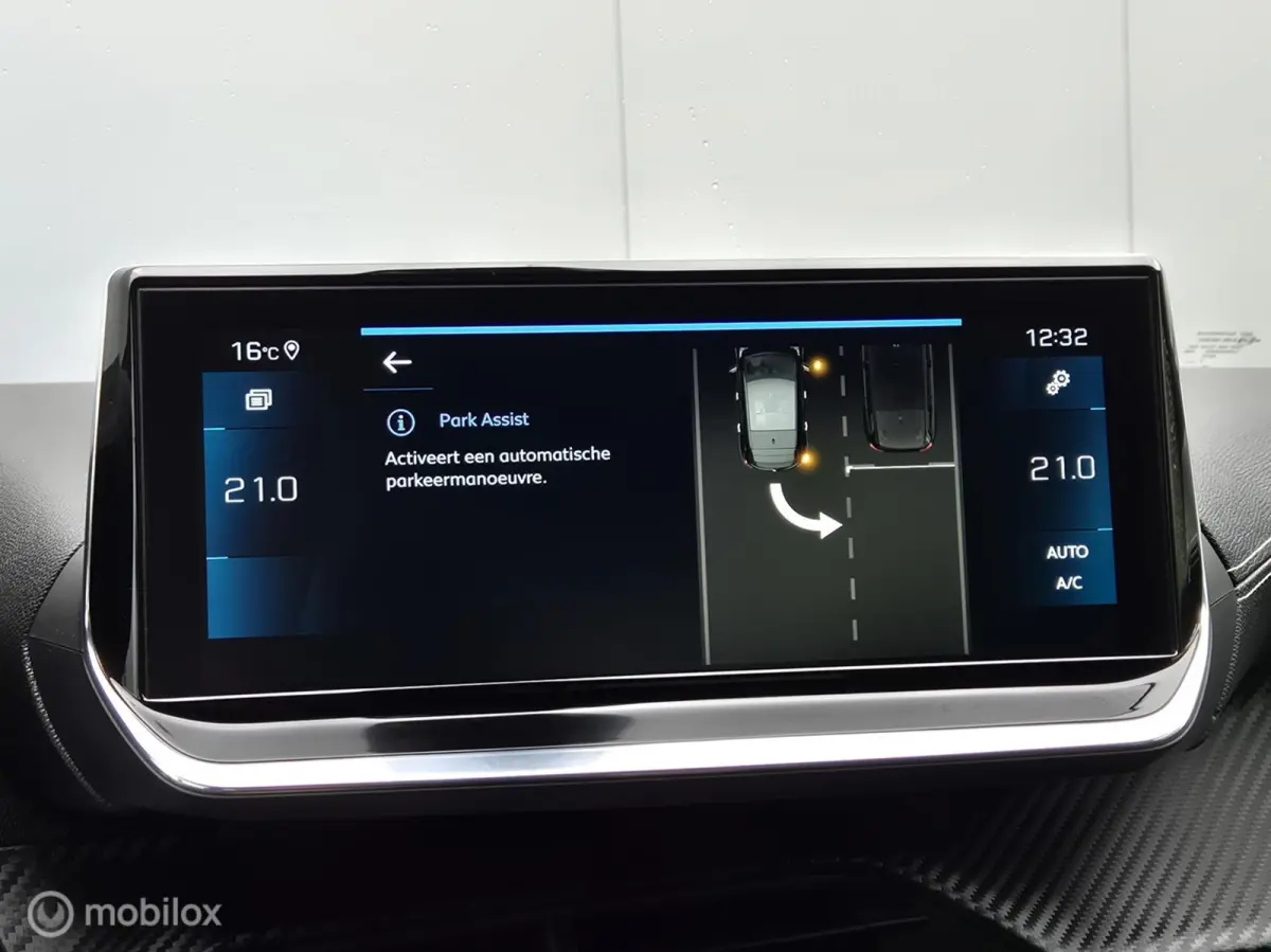1.2 PURETECH GT PACK AUTOMAAT/FULL LED/KEYLESS/ADAPTIVE CRUISE/PARK ASSIST/CAMERA/CARPLAY
