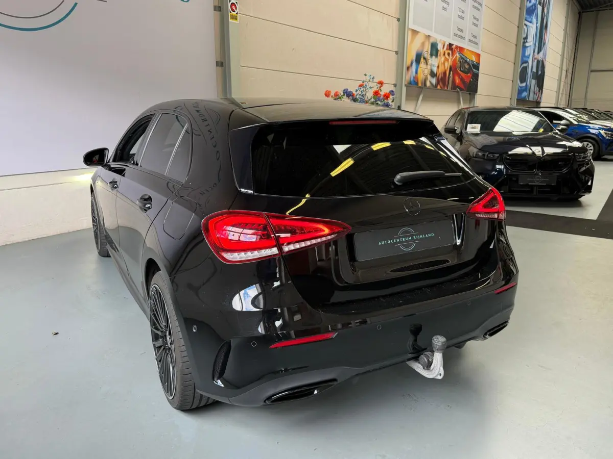 250 e AMG Night Edition Automaat, Navi, Carplay, Sfeer Verlichting, Trekhaak