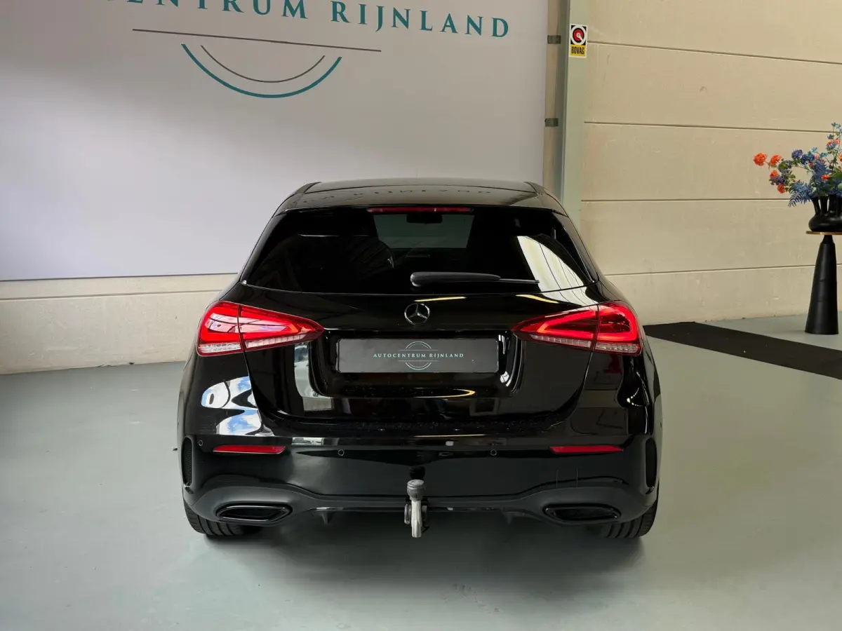250 e AMG Night Edition Automaat, Navi, Carplay, Sfeer Verlichting, Trekhaak