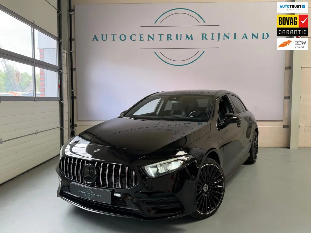 250 e AMG Night Edition Automaat, Navi, Carplay, Sfeer Verlichting, Trekhaak