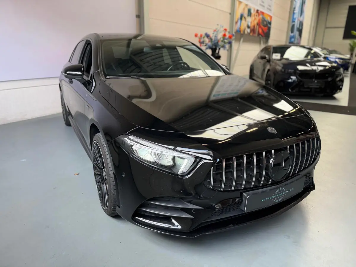 250 e AMG Night Edition Automaat, Navi, Carplay, Sfeer Verlichting, Trekhaak