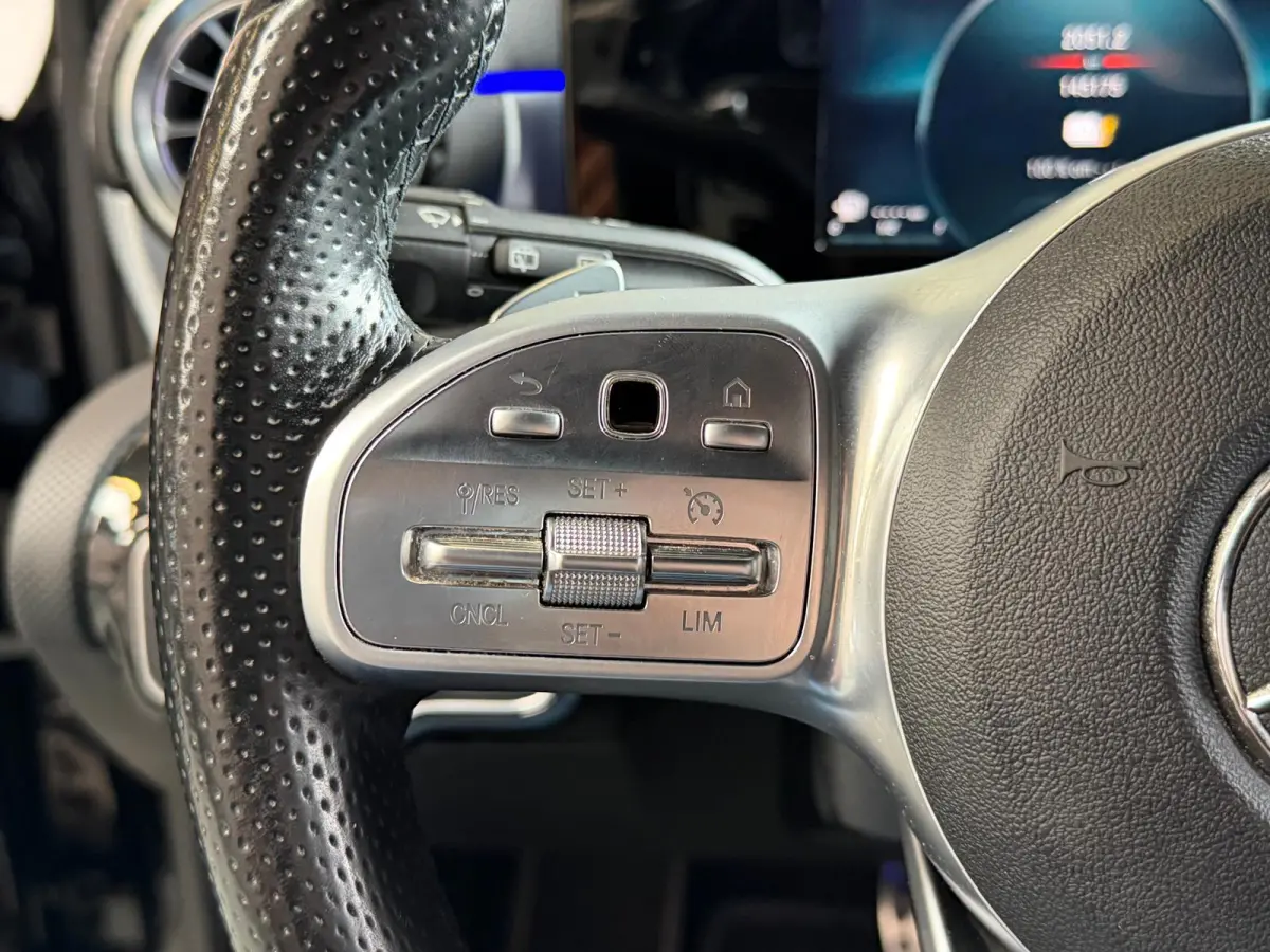 250 e AMG Night Edition Automaat, Navi, Carplay, Sfeer Verlichting, Trekhaak