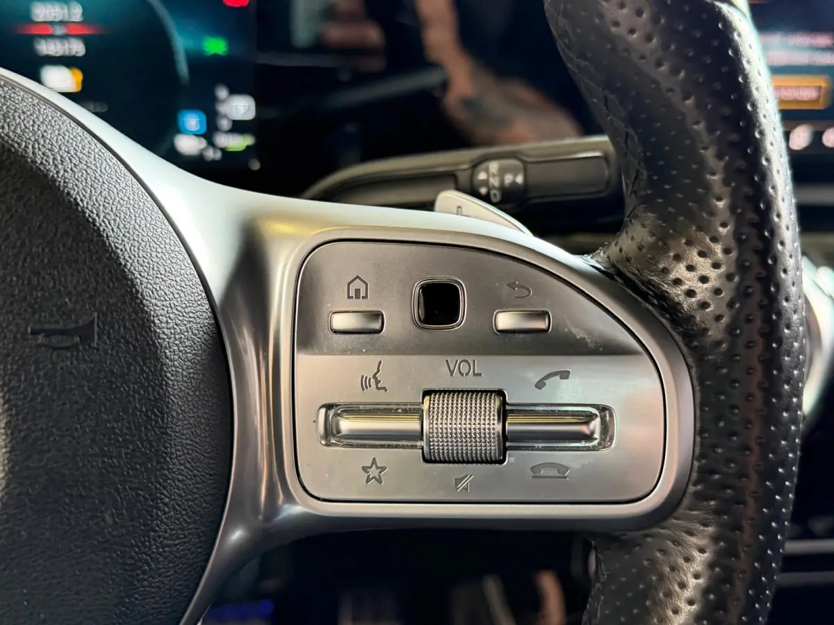 250 e AMG Night Edition Automaat, Navi, Carplay, Sfeer Verlichting, Trekhaak