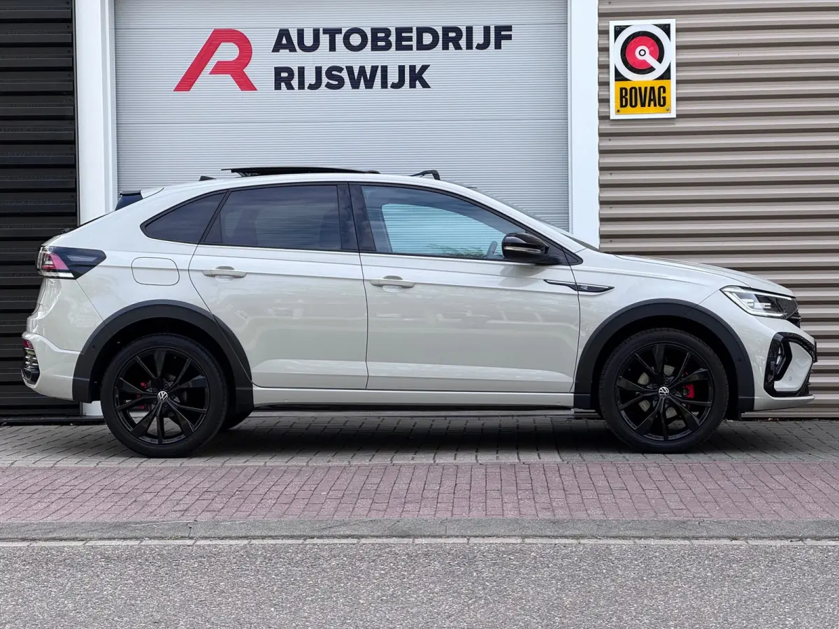 1.5 TSI R-Line Pano/Keyless/Camera