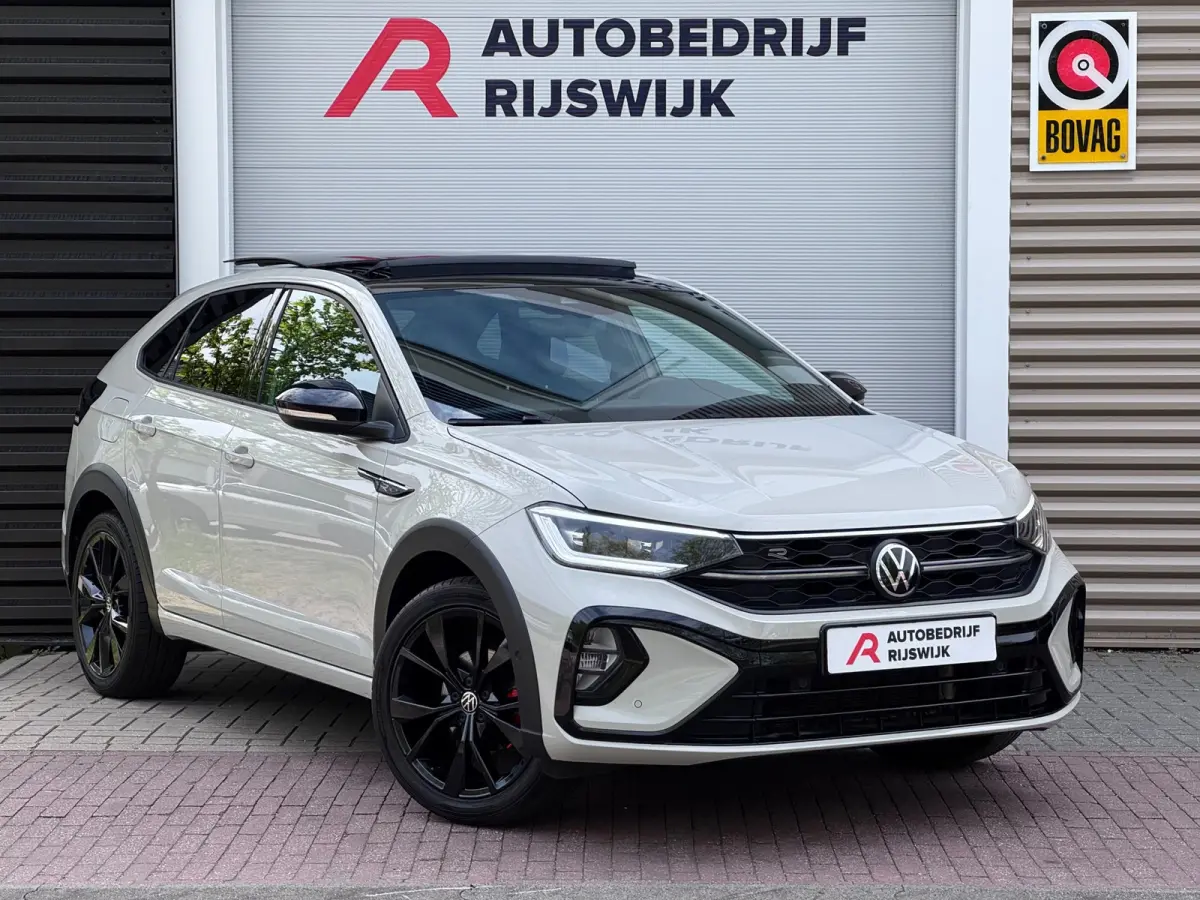 1.5 TSI R-Line Pano/Keyless/Camera