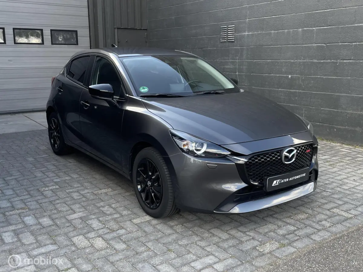1.5 e-SkyActiv-G 90 Homura | AIRCO | CarPlay | Led | Camera |