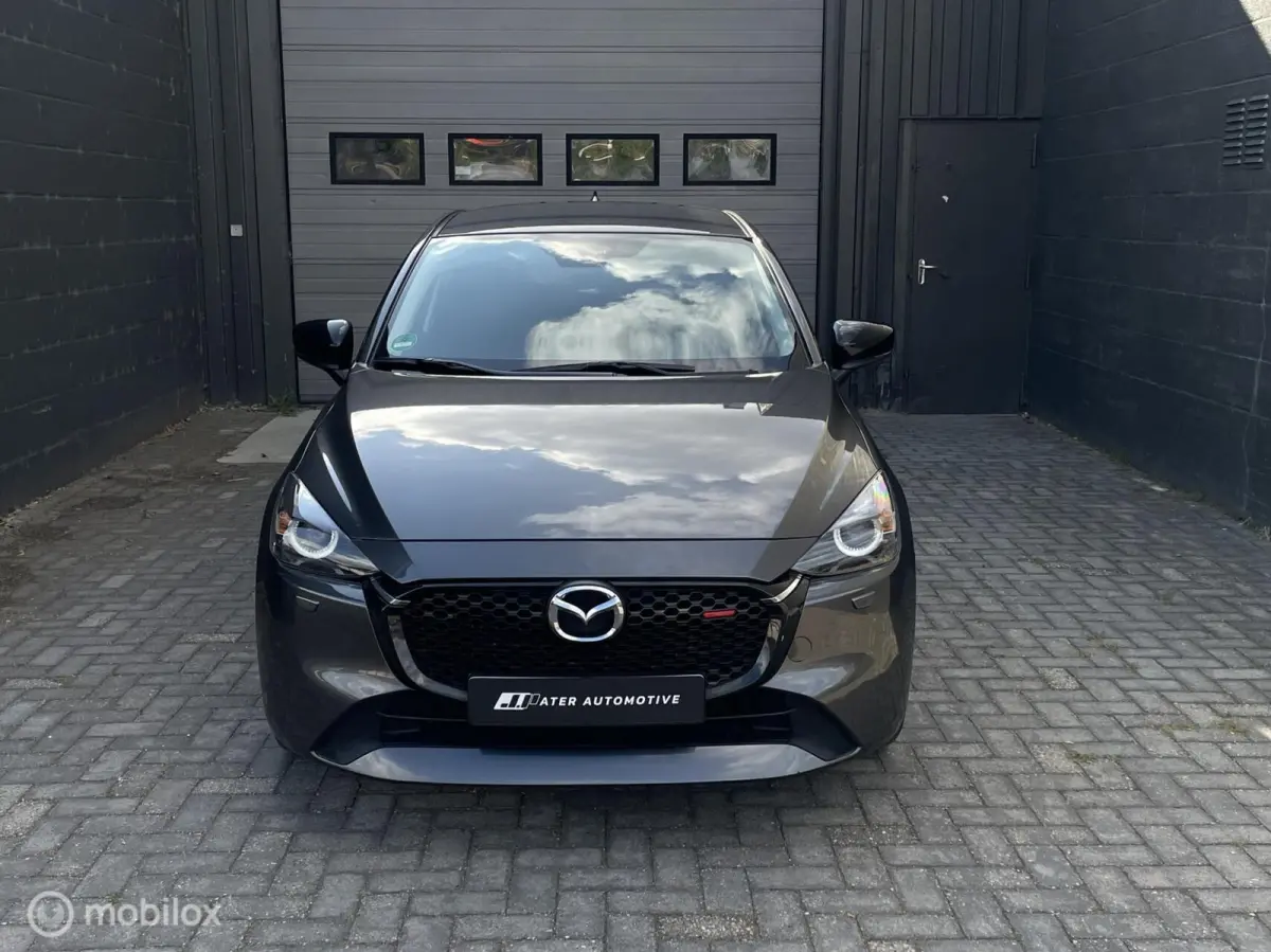 1.5 e-SkyActiv-G 90 Homura | AIRCO | CarPlay | Led | Camera |