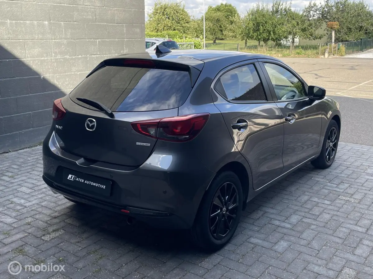 1.5 e-SkyActiv-G 90 Homura | AIRCO | CarPlay | Led | Camera |