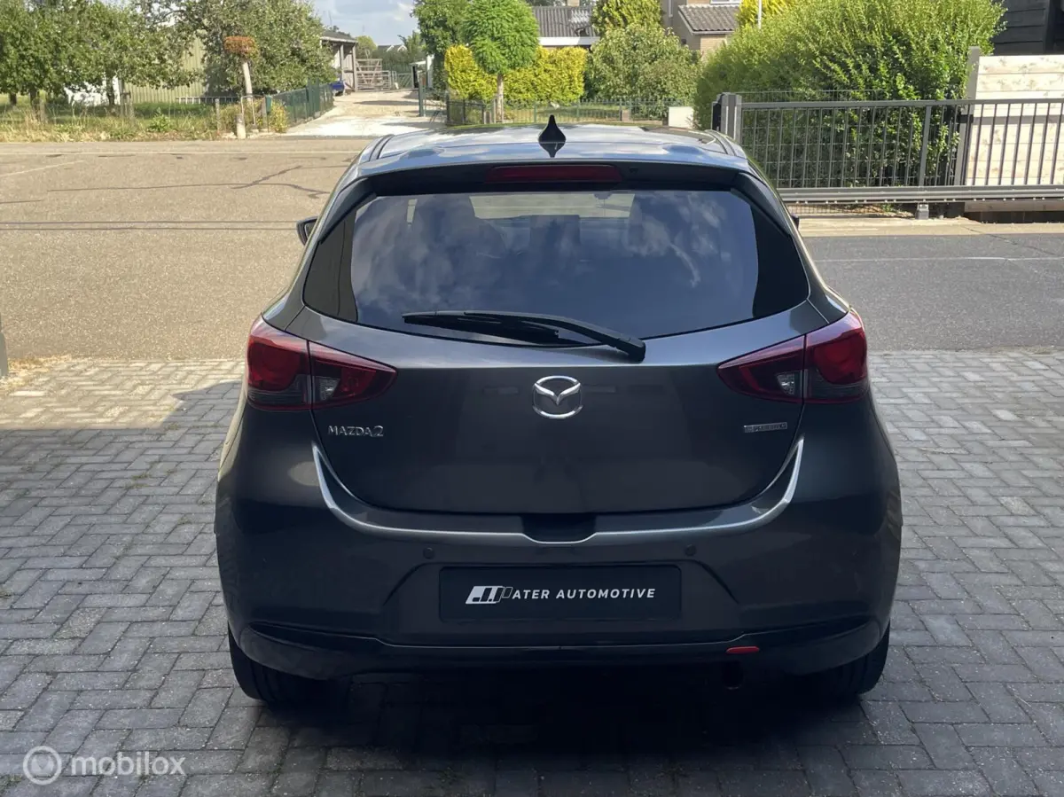 1.5 e-SkyActiv-G 90 Homura | AIRCO | CarPlay | Led | Camera |