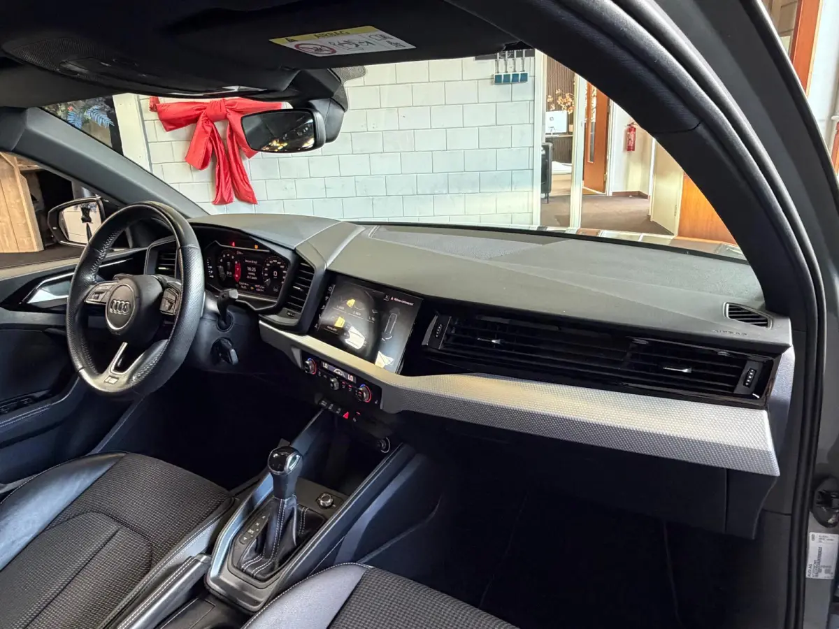 30 TFSI S Line edition one, Automaat, Carplay, Stoelverwarming