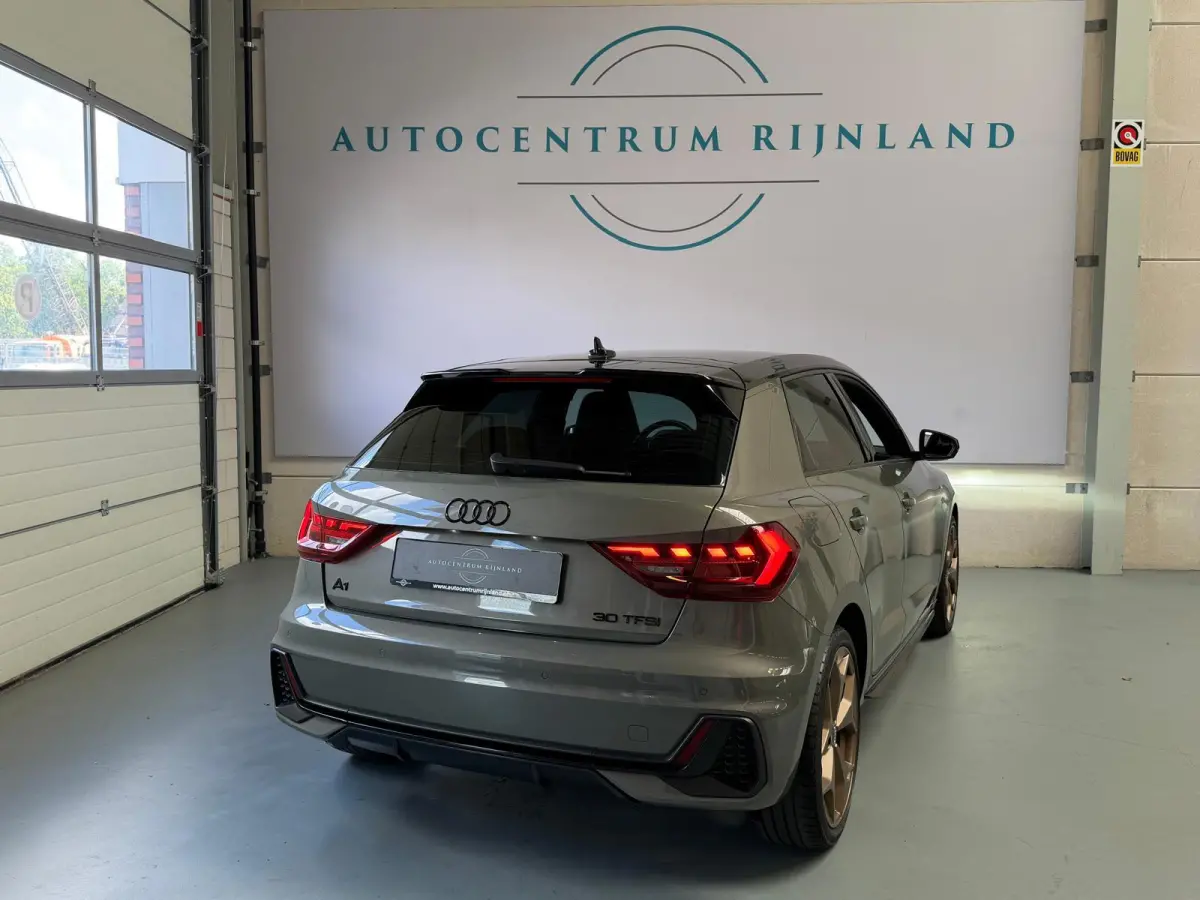 30 TFSI S Line edition one, Automaat, Carplay, Stoelverwarming