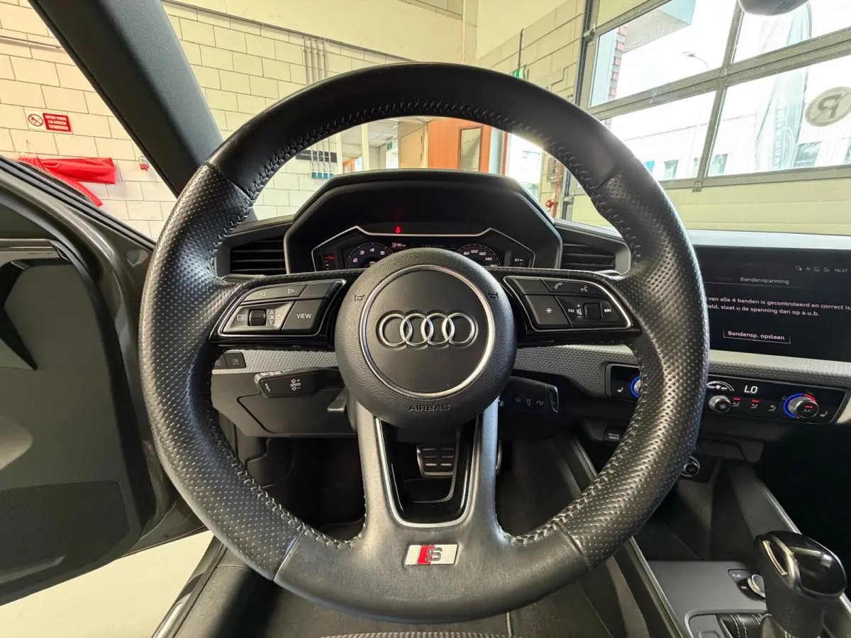 30 TFSI S Line edition one, Automaat, Carplay, Stoelverwarming