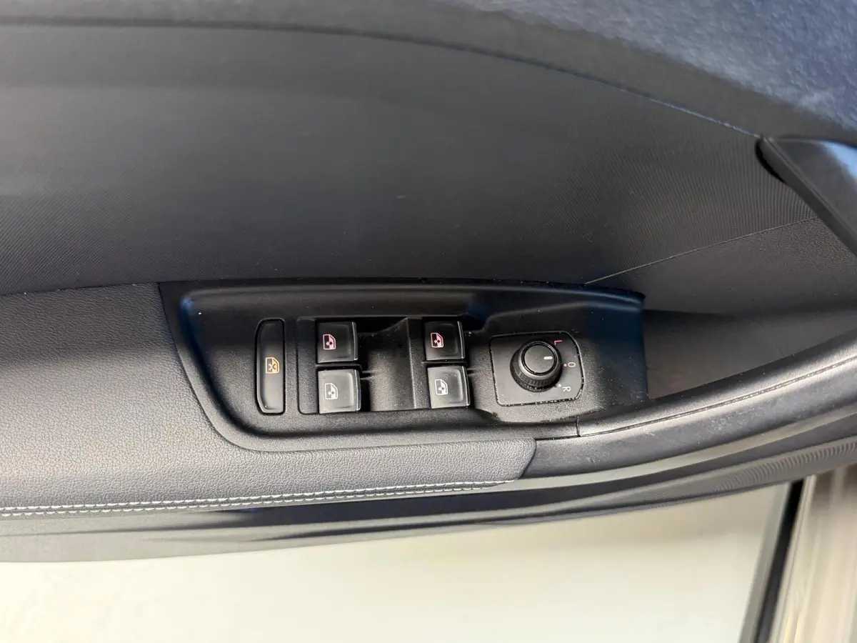 30 TFSI S Line edition one, Automaat, Carplay, Stoelverwarming