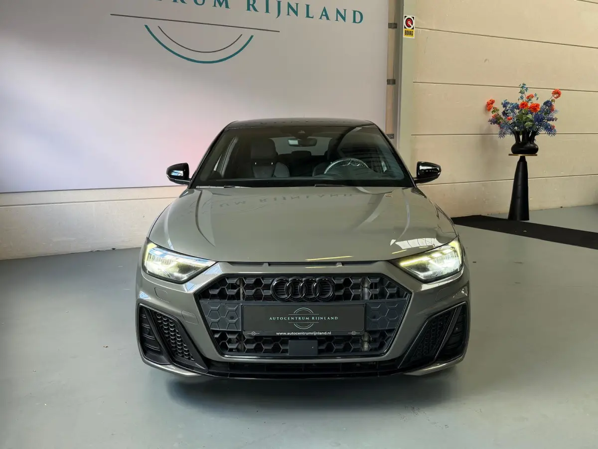 30 TFSI S Line edition one, Automaat, Carplay, Stoelverwarming