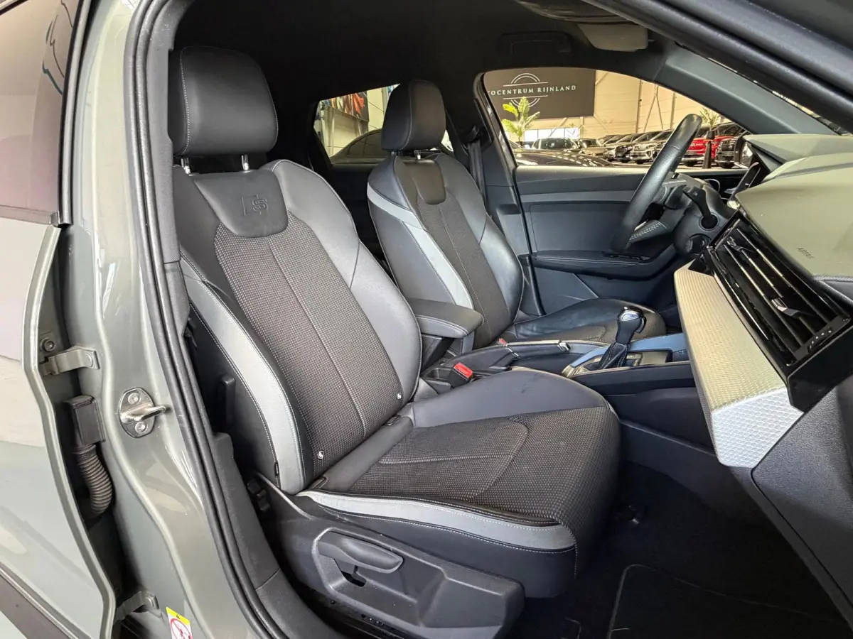 30 TFSI S Line edition one, Automaat, Carplay, Stoelverwarming