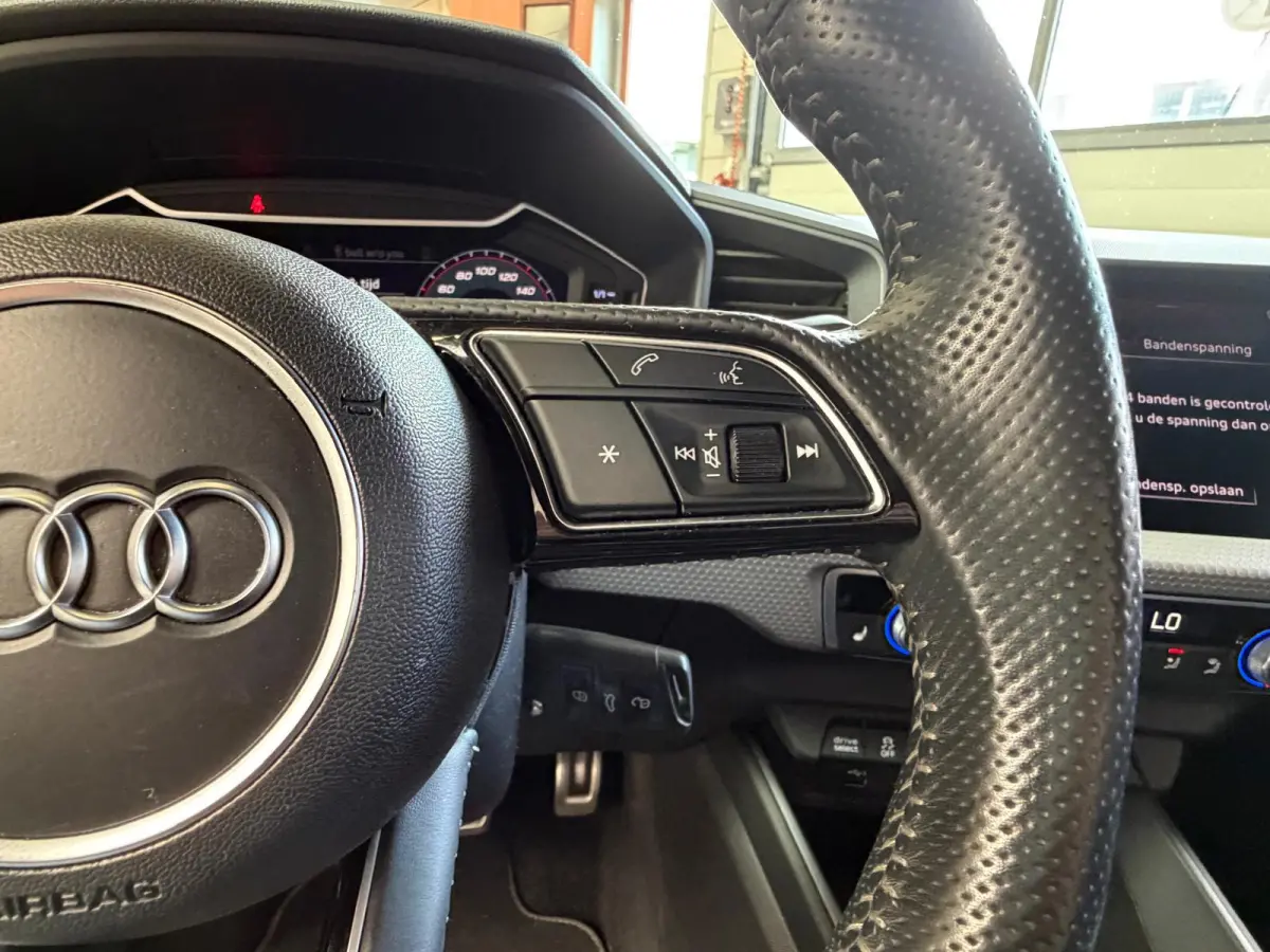 30 TFSI S Line edition one, Automaat, Carplay, Stoelverwarming
