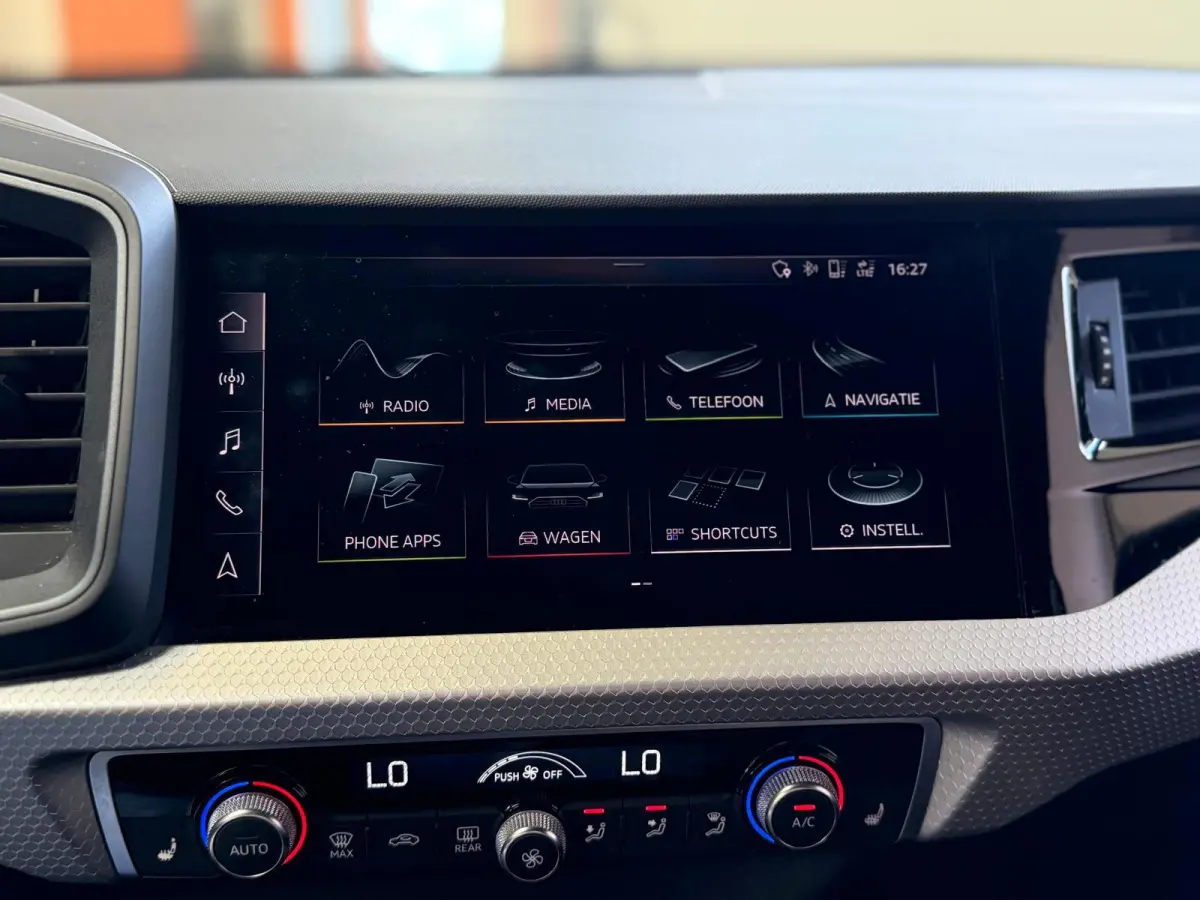 30 TFSI S Line edition one, Automaat, Carplay, Stoelverwarming