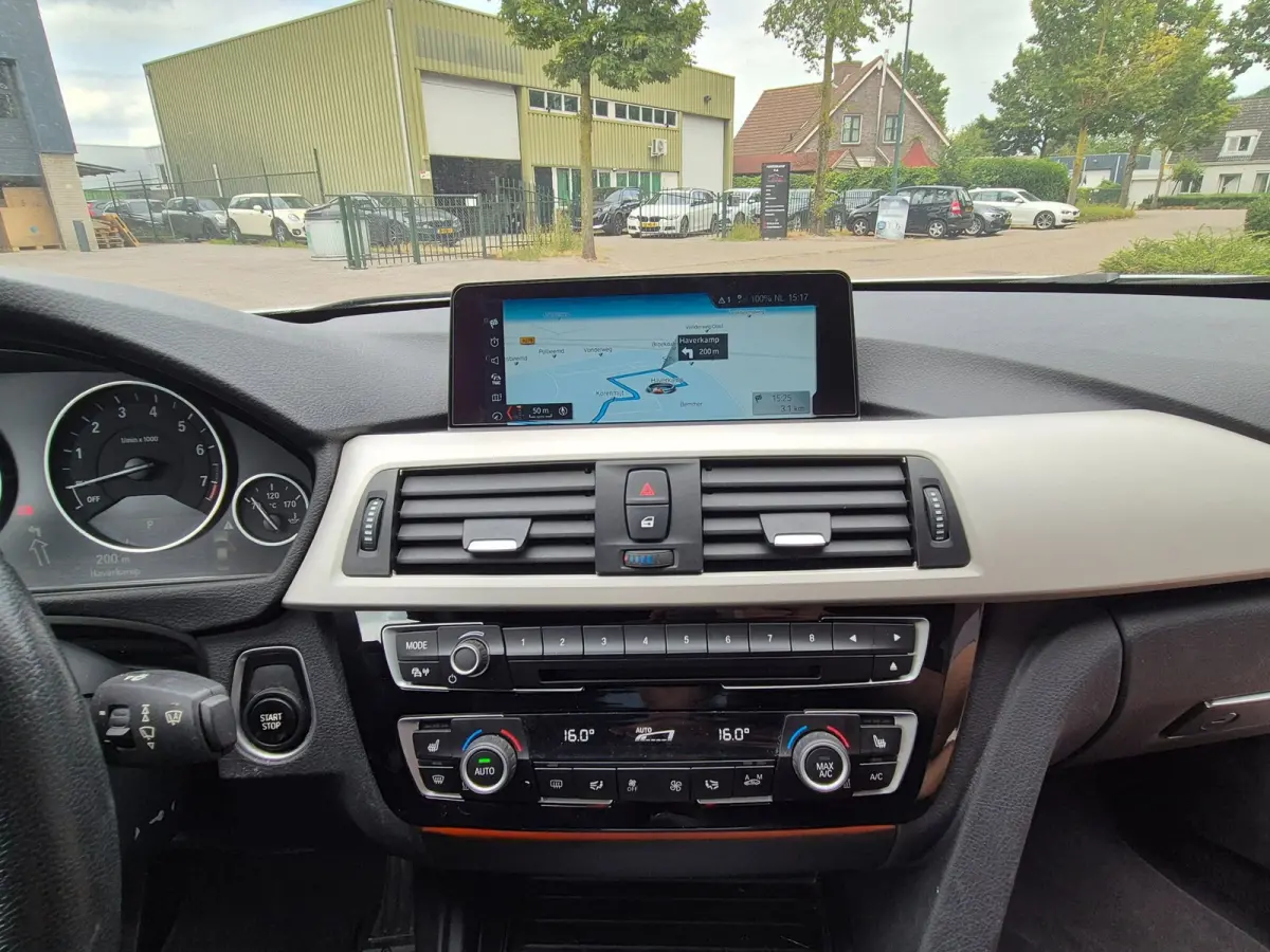 330e High Executive Apple CarPlay Nbt Evo Navigatie Pro NAP 2e Eigen