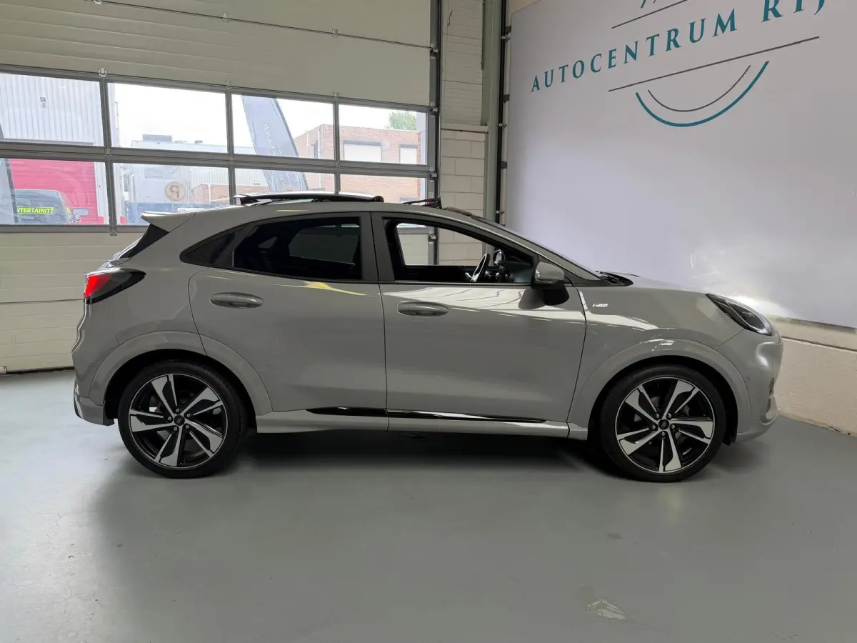 1.0 EcoBoost ST-Line X Vignale, 1 Jaar Bovag Garantie, Camera, Panoramadak, Leer, Trekhaak, Stoel/Stuurverwarming