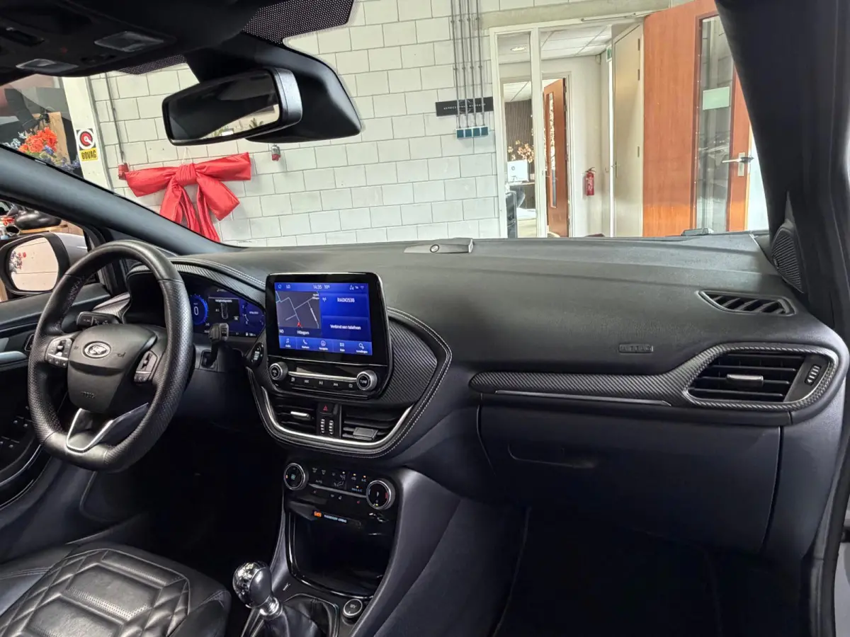 1.0 EcoBoost ST-Line X Vignale, 1 Jaar Bovag Garantie, Camera, Panoramadak, Leer, Trekhaak, Stoel/Stuurverwarming
