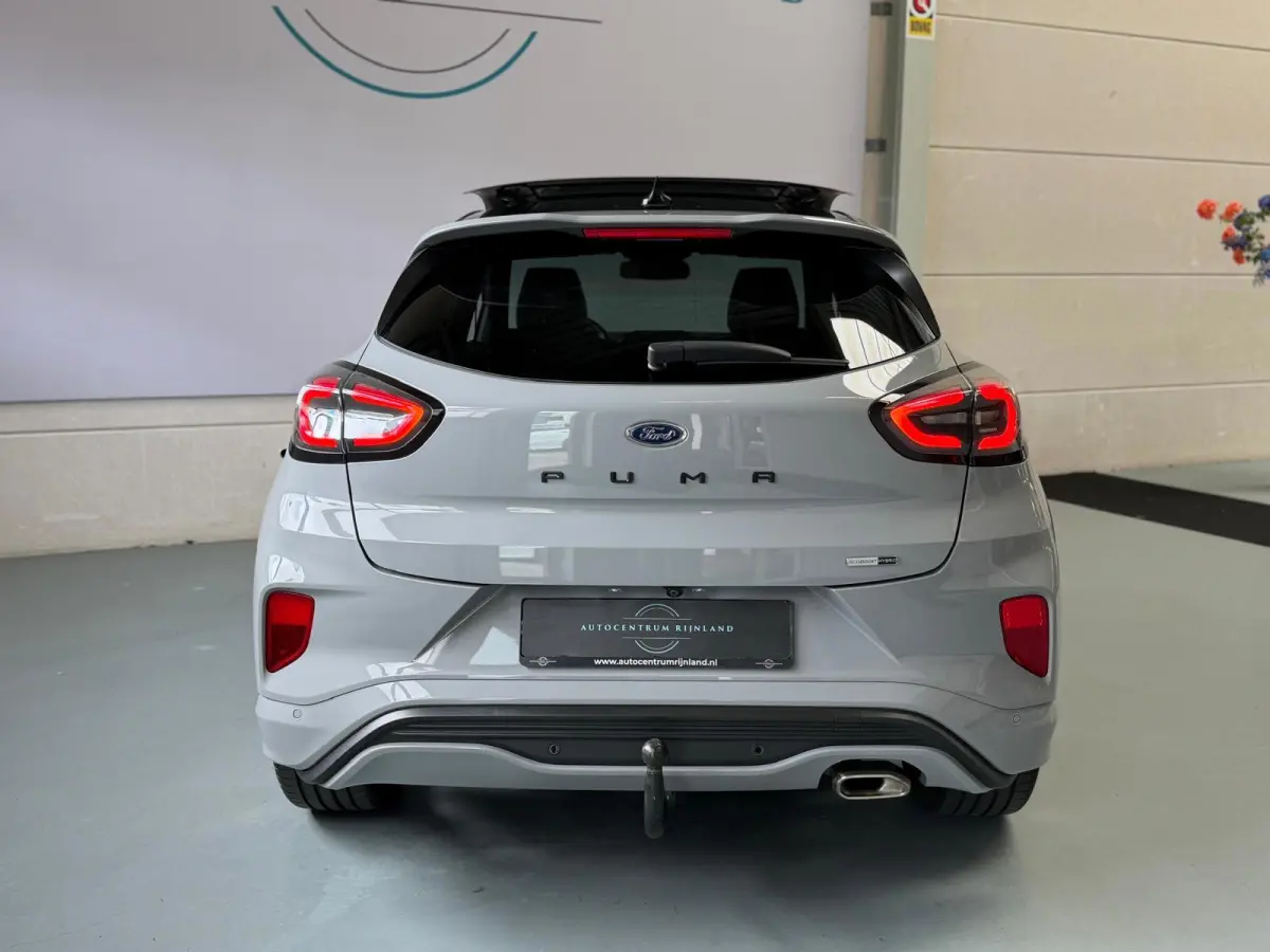 1.0 EcoBoost ST-Line X Vignale, 1 Jaar Bovag Garantie, Camera, Panoramadak, Leer, Trekhaak, Stoel/Stuurverwarming