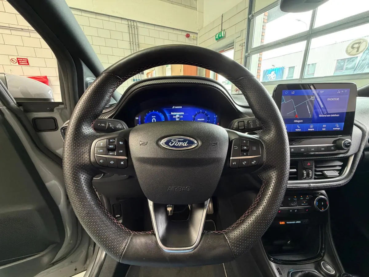 1.0 EcoBoost ST-Line X Vignale, 1 Jaar Bovag Garantie, Camera, Panoramadak, Leer, Trekhaak, Stoel/Stuurverwarming