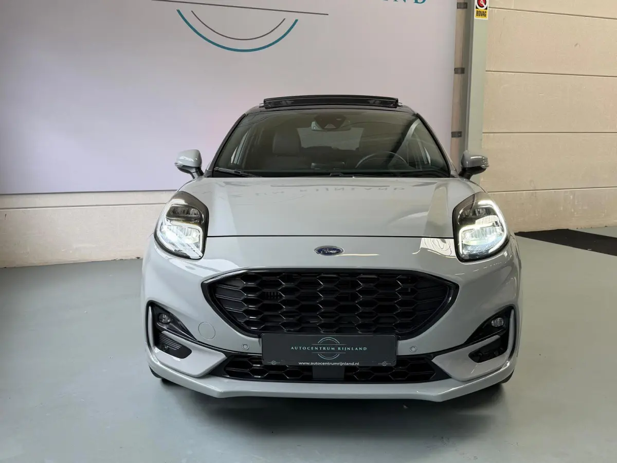 1.0 EcoBoost ST-Line X Vignale, 1 Jaar Bovag Garantie, Camera, Panoramadak, Leer, Trekhaak, Stoel/Stuurverwarming