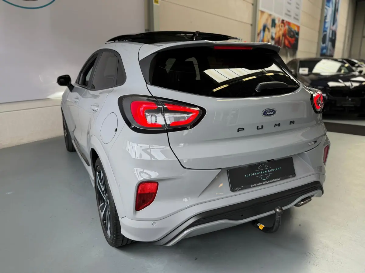 1.0 EcoBoost ST-Line X Vignale, 1 Jaar Bovag Garantie, Camera, Panoramadak, Leer, Trekhaak, Stoel/Stuurverwarming