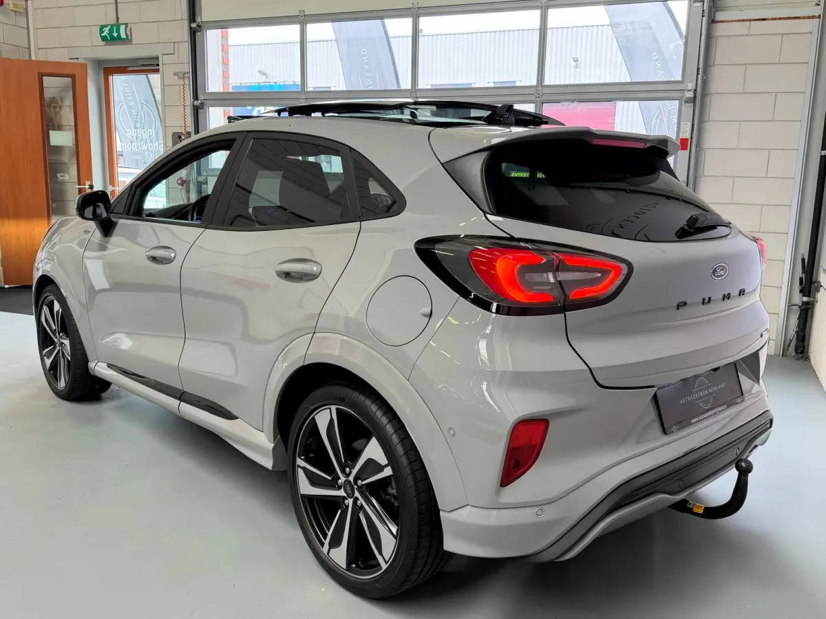 1.0 EcoBoost ST-Line X Vignale, 1 Jaar Bovag Garantie, Camera, Panoramadak, Leer, Trekhaak, Stoel/Stuurverwarming