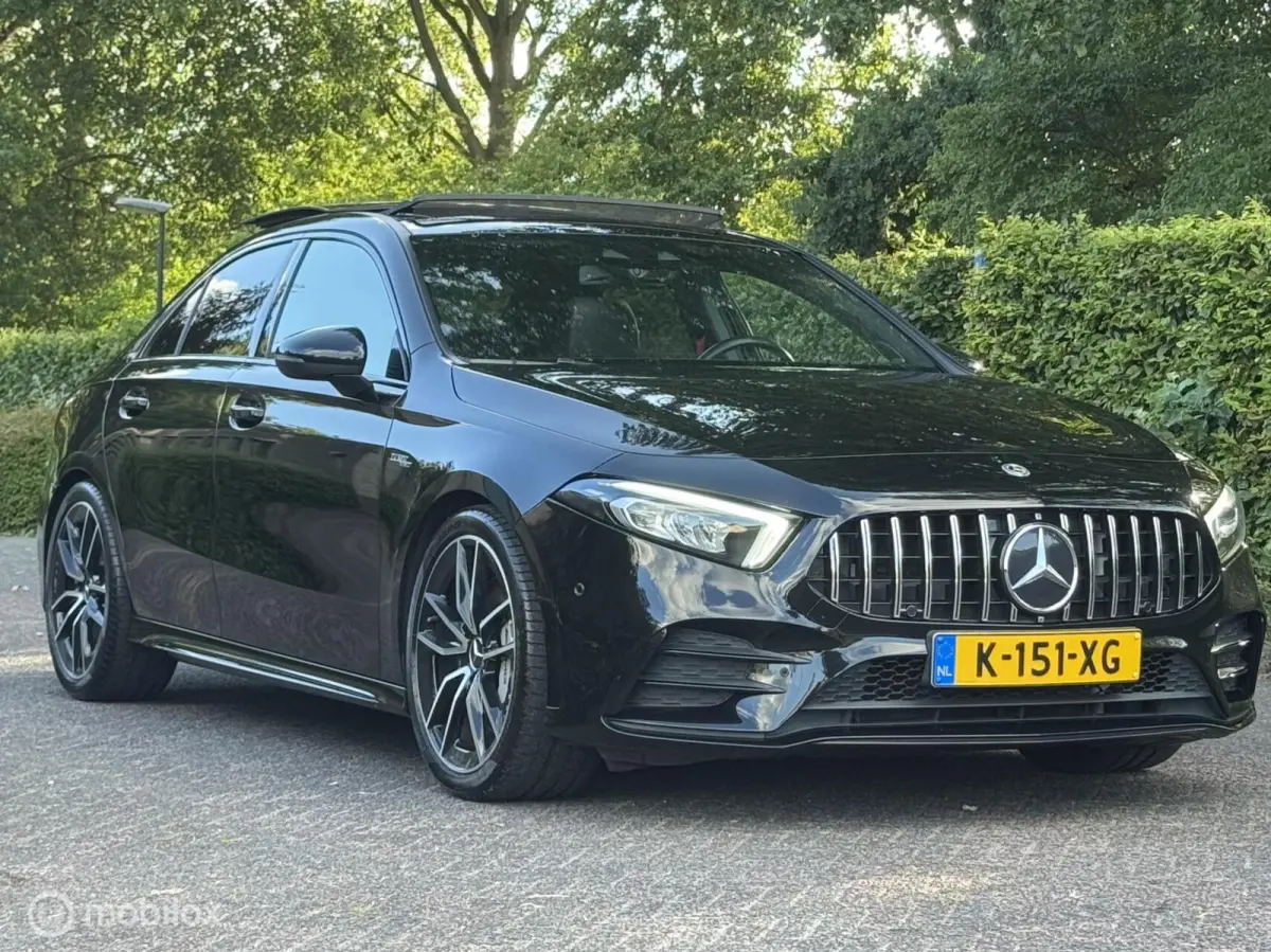AMG 35 4MATIC Premium Plus