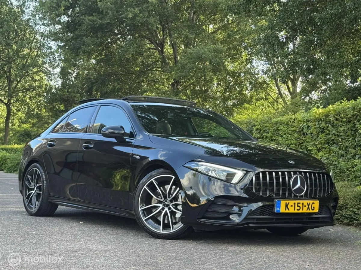 AMG 35 4MATIC Premium Plus