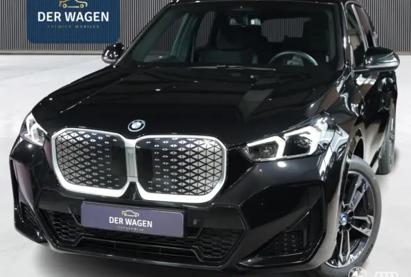 eDrive20 67 kWh M Sport / 22KW LADER / 19" / ADAP LED / KEY-LESS ENTRY-START