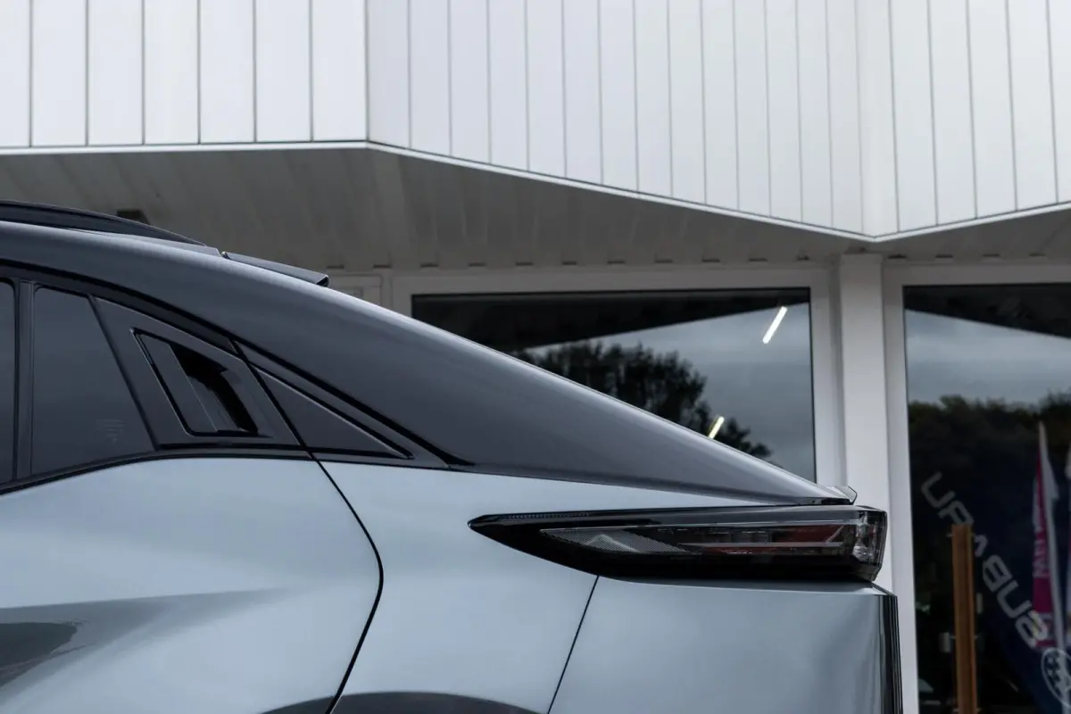 4E-xperience+ AWD 77 kWh | Safety Sense | 100% Elektrisch | Safe8 |
