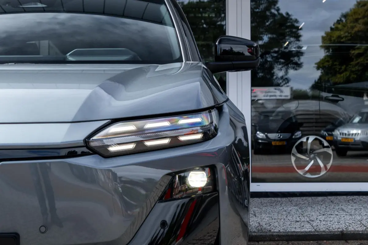 4E-xperience+ AWD 77 kWh | Safety Sense | 100% Elektrisch | Safe8 |