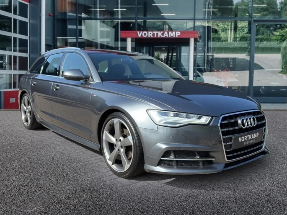 2.0 TDI ULTRA S-LINE PDC/ELEK-KLEP/CRUISE/LED/NAVI/ROTOR20INCH