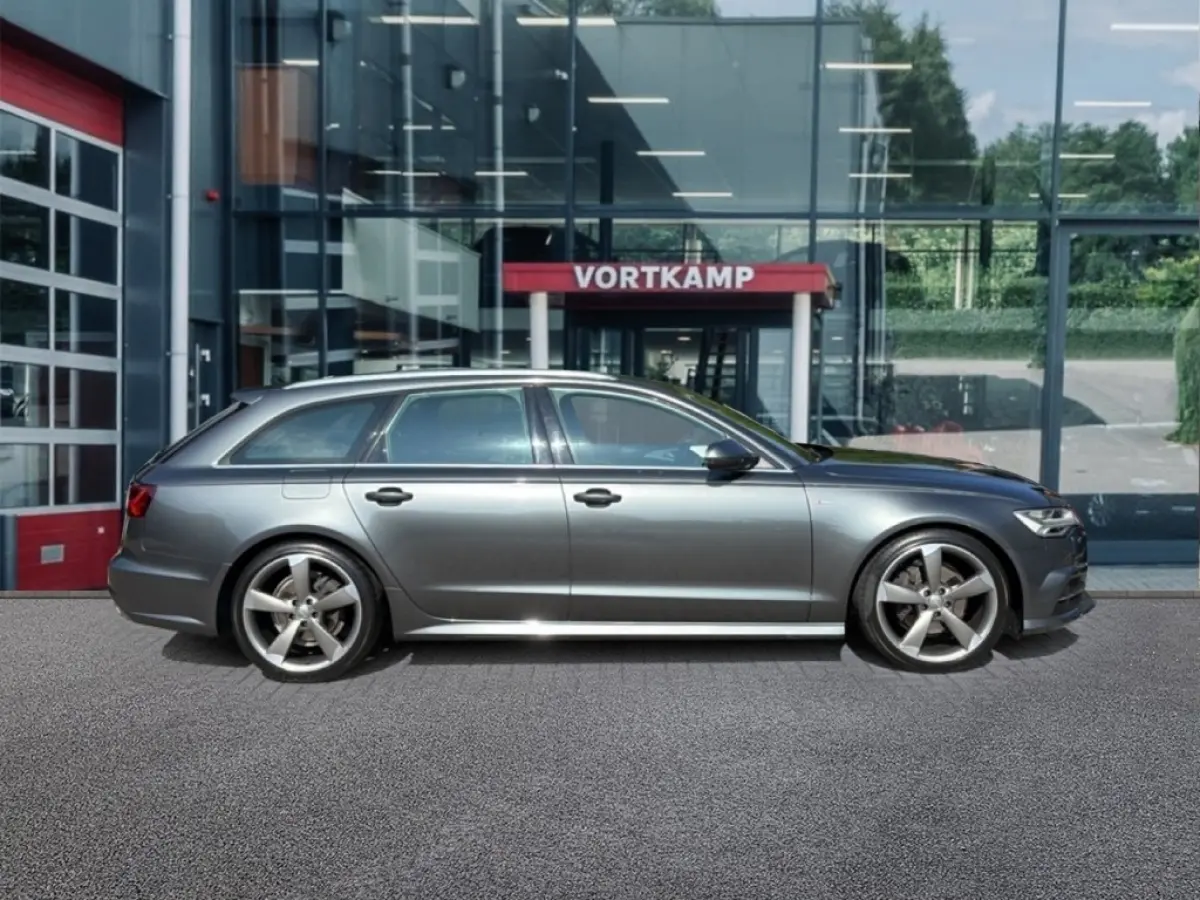 2.0 TDI ULTRA S-LINE PDC/ELEK-KLEP/CRUISE/LED/NAVI/ROTOR20INCH