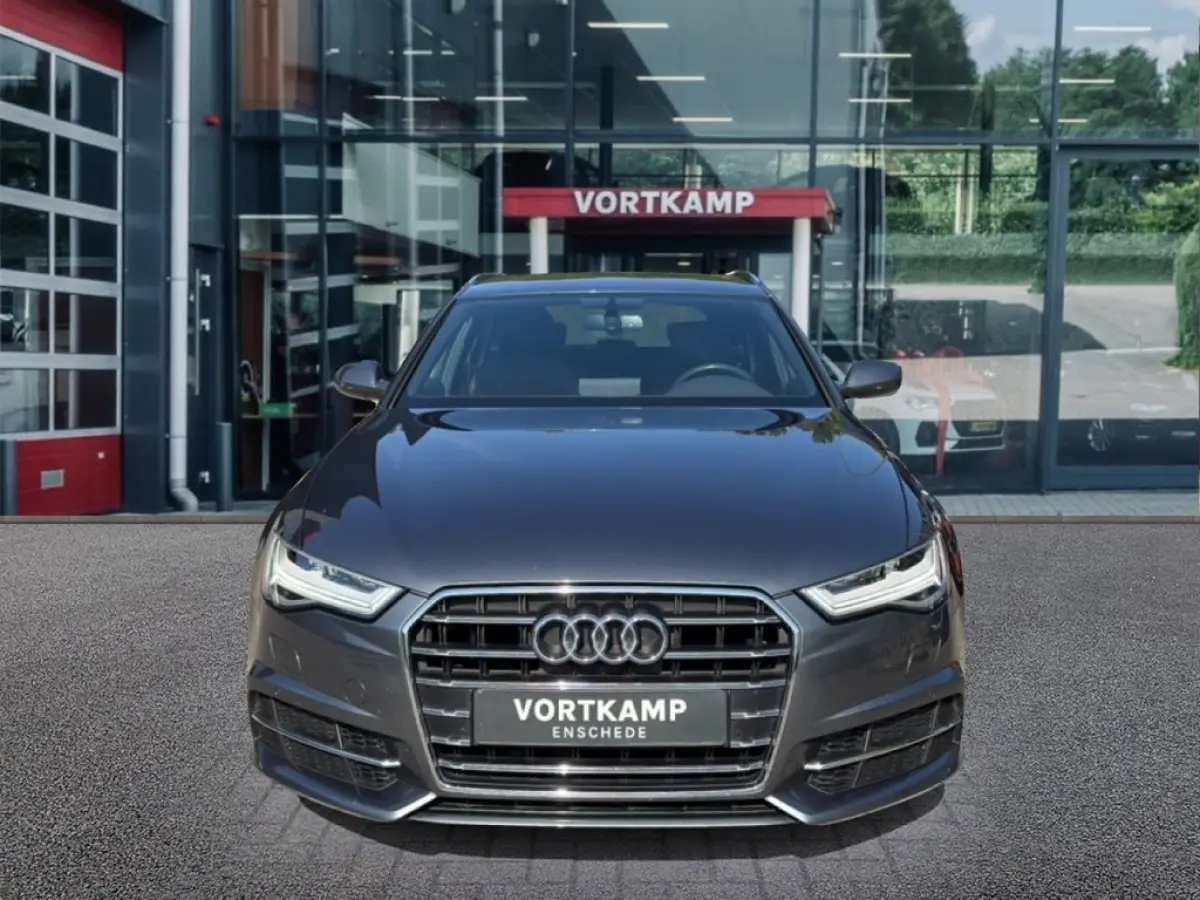 2.0 TDI ULTRA S-LINE PDC/ELEK-KLEP/CRUISE/LED/NAVI/ROTOR20INCH