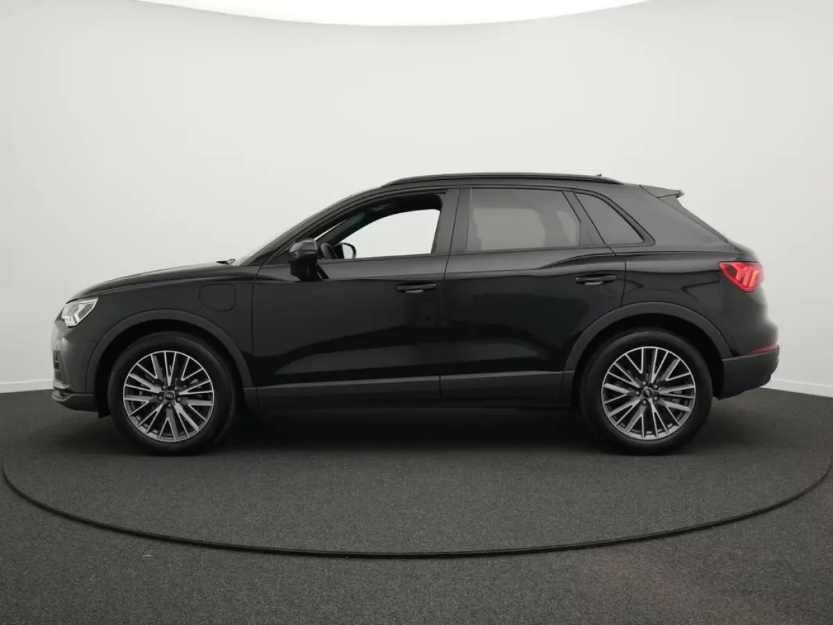 45 Tfsi-e S-LINE ** LED, VIRTUAL, TREKH, ACC, ACC, CAMERA, 19-inch LMV ** 1e EIG - UNFALLFREI ** ** INFORMEER OOK NAAR ONZE AANTREKKELIJKE FINANCIAL-LEASE TARIEVEN **