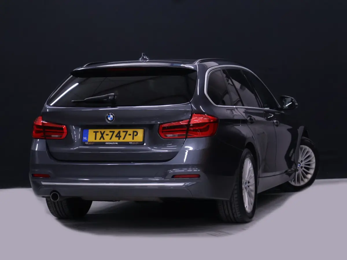 318i Luxury Edition [SCHUIFKANTELDAK, APPLE CARPLAY, MEMORY SEATS, STOELVERWARMING, 360 CAMERA, VOL LEDER, PDC V+A, NAVIGATIE PROFESSIONAL, CLIMATE, ELEKTRISCHE ACHTERKLEP, LED, KEYLESS STAR