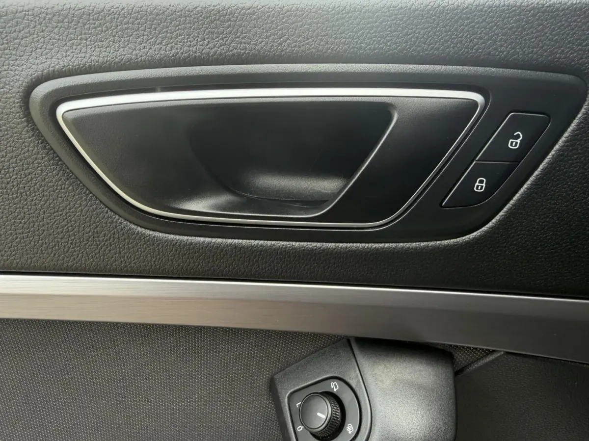 1.5 TSI FR Business Intense 1e Eig Virtual Beats