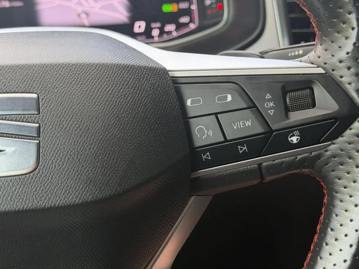 1.5 TSI FR Business Intense 1e Eig Virtual Beats