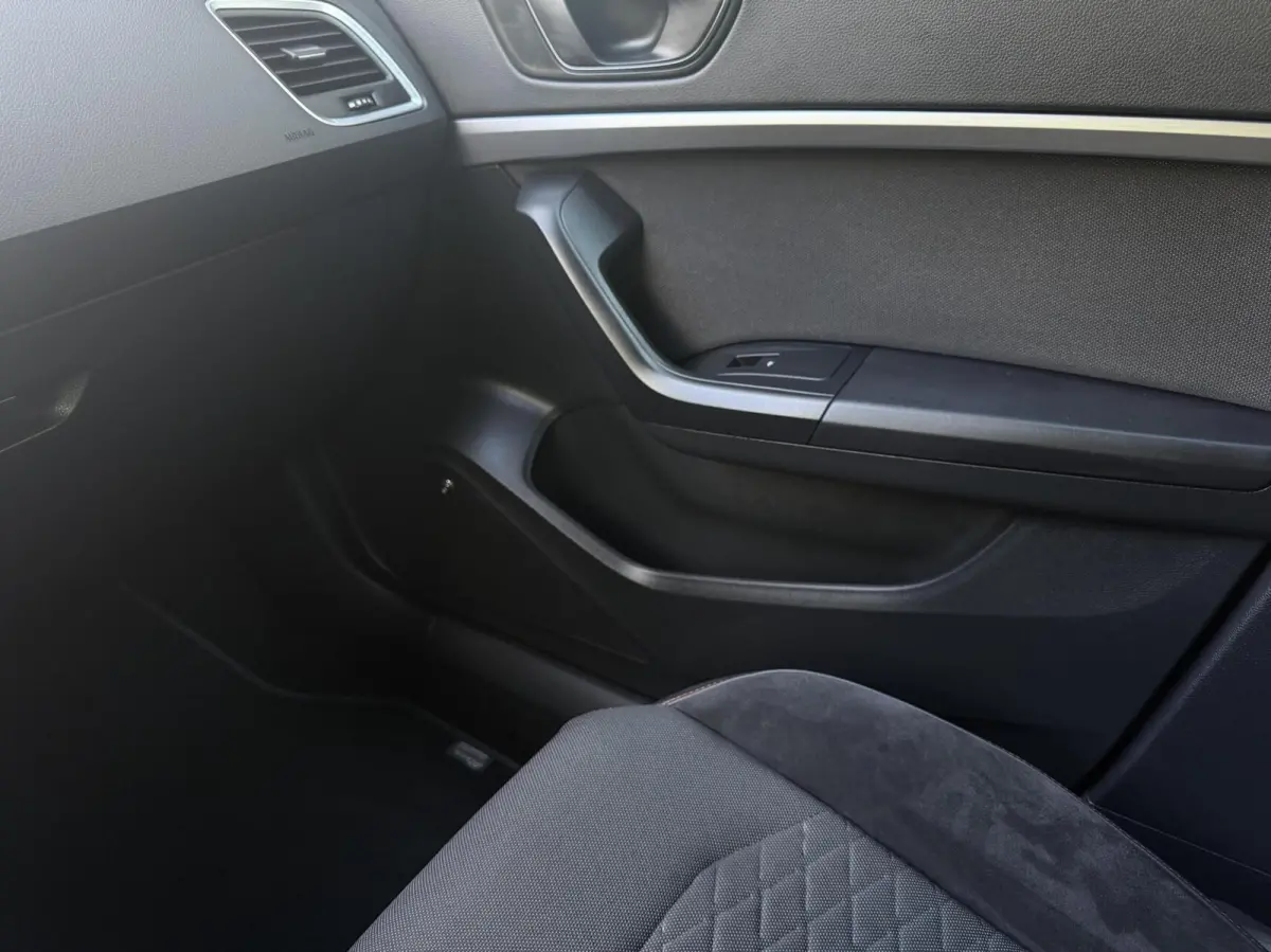 1.5 TSI FR Business Intense 1e Eig Virtual Beats