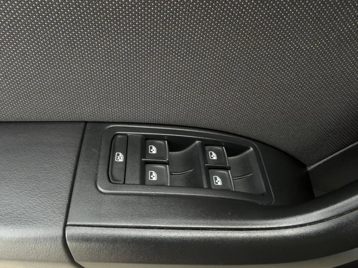 1.5 TSI FR Business Intense 1e Eig Virtual Beats