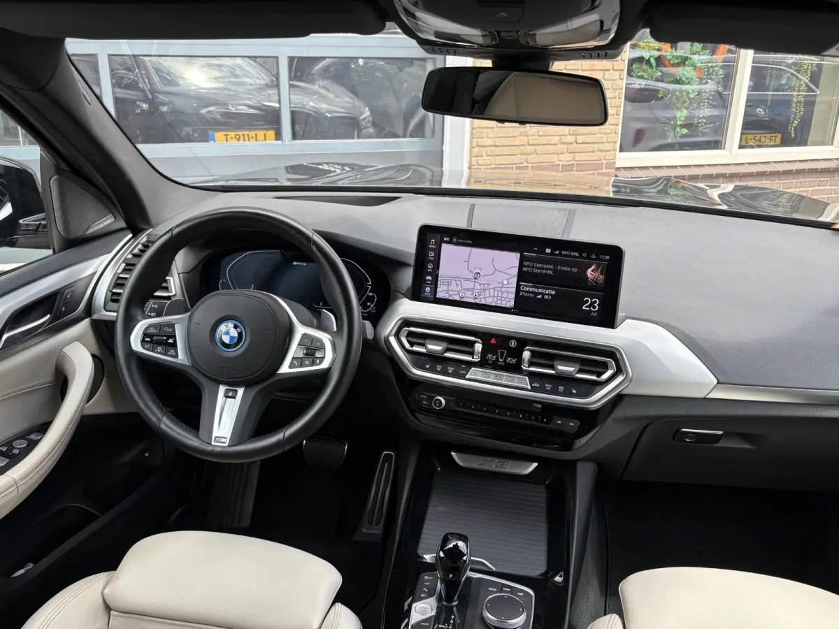 xDrive30e Business Edition Plus 1E EIG./NL-AUTO/FULL OPTIONS!