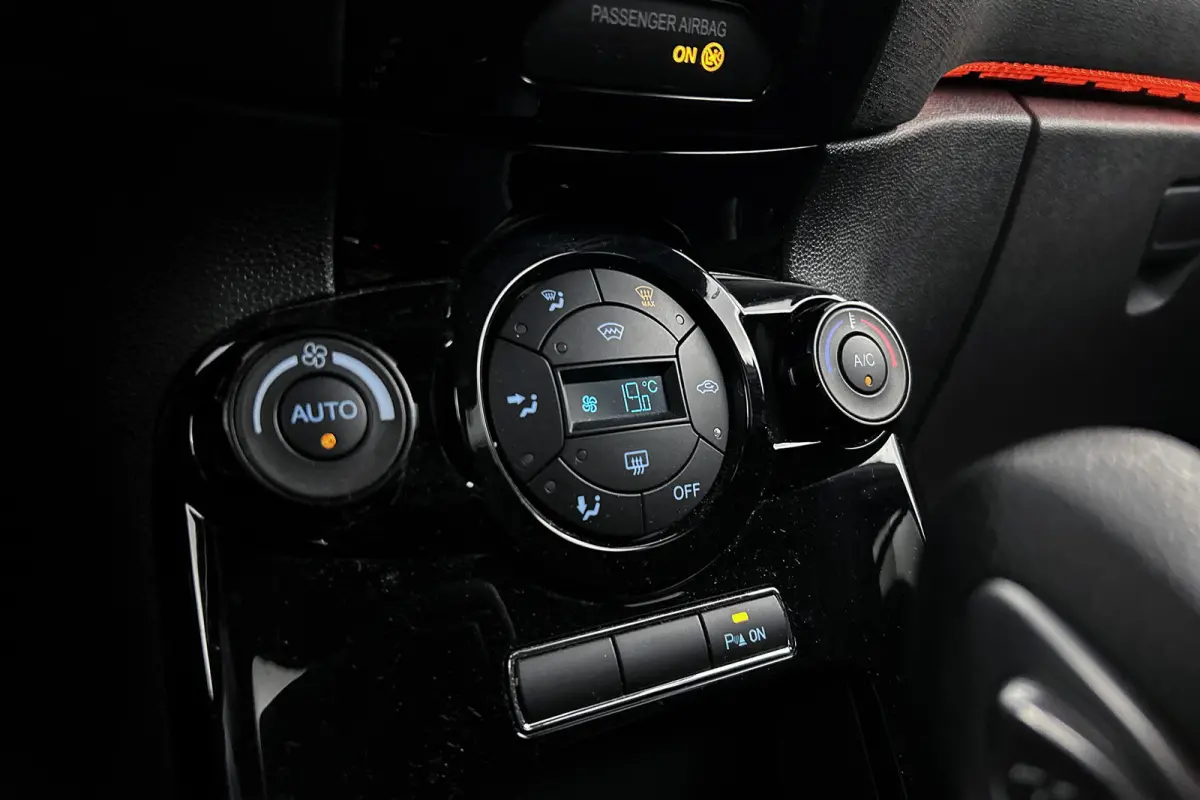 1.0 EcoBoost Titanium | Camera | Cruise control | Airco