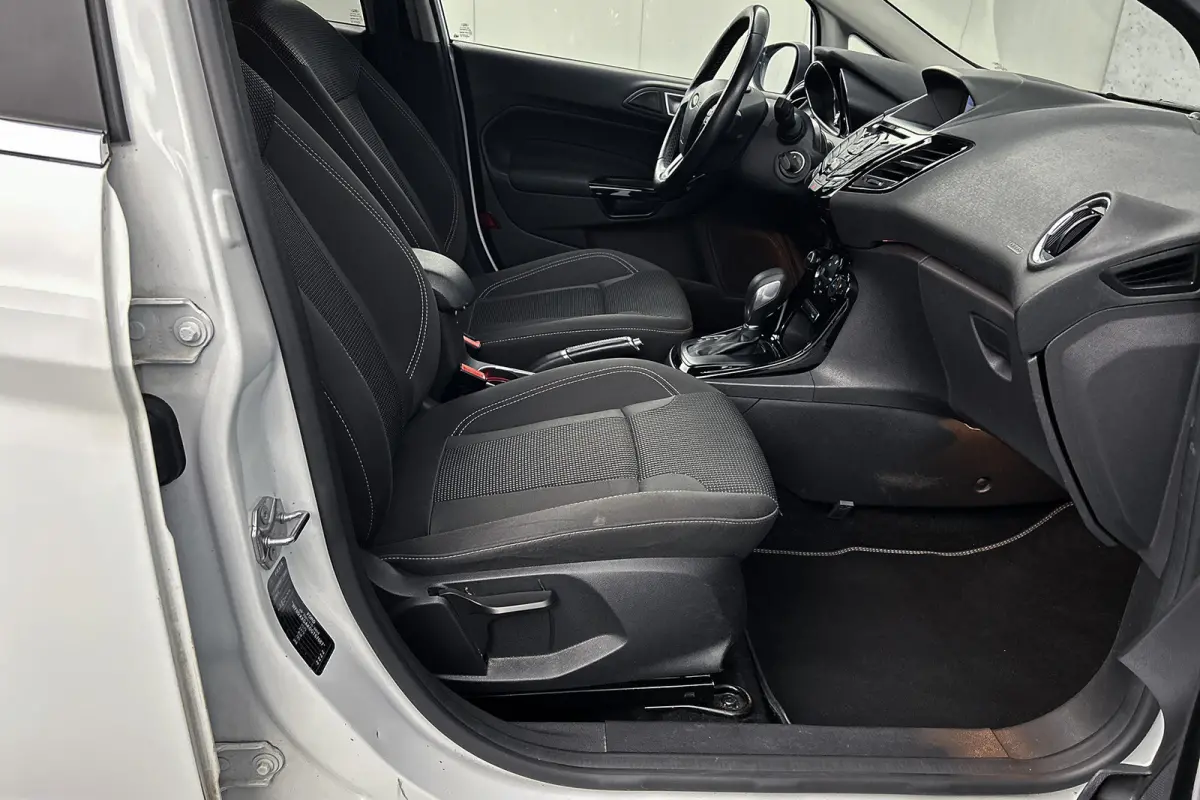 1.0 EcoBoost Titanium | Camera | Cruise control | Airco