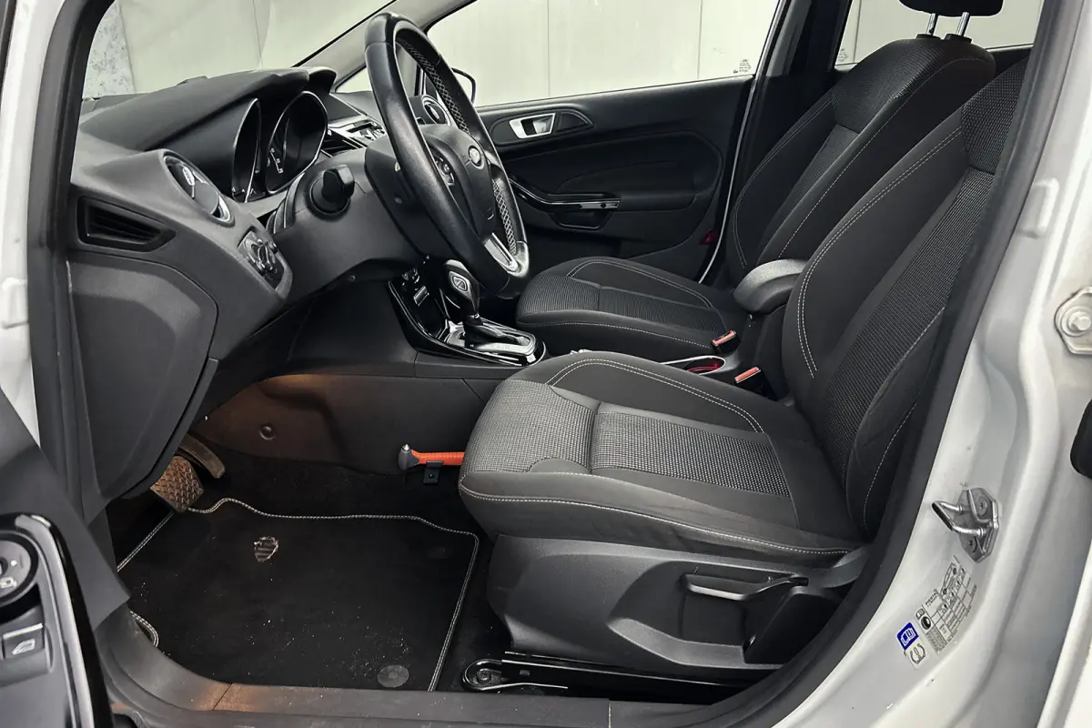 1.0 EcoBoost Titanium | Camera | Cruise control | Airco