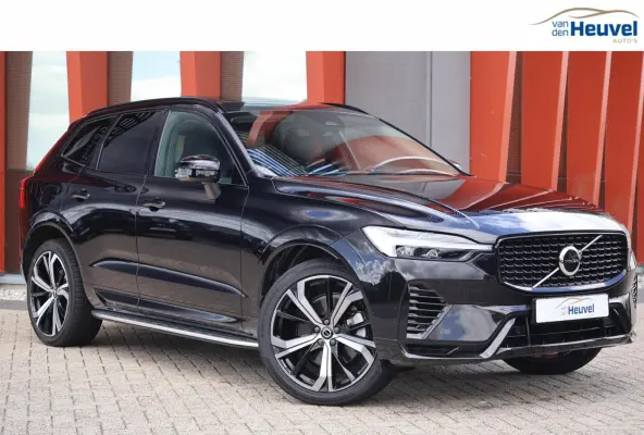 T6 Recharge AWD Plus Dark | Stoelverwarming | Parkeercamera | Panoramadak | Long Range | Pilot Assist | Leder | Treeplanken | Keyless