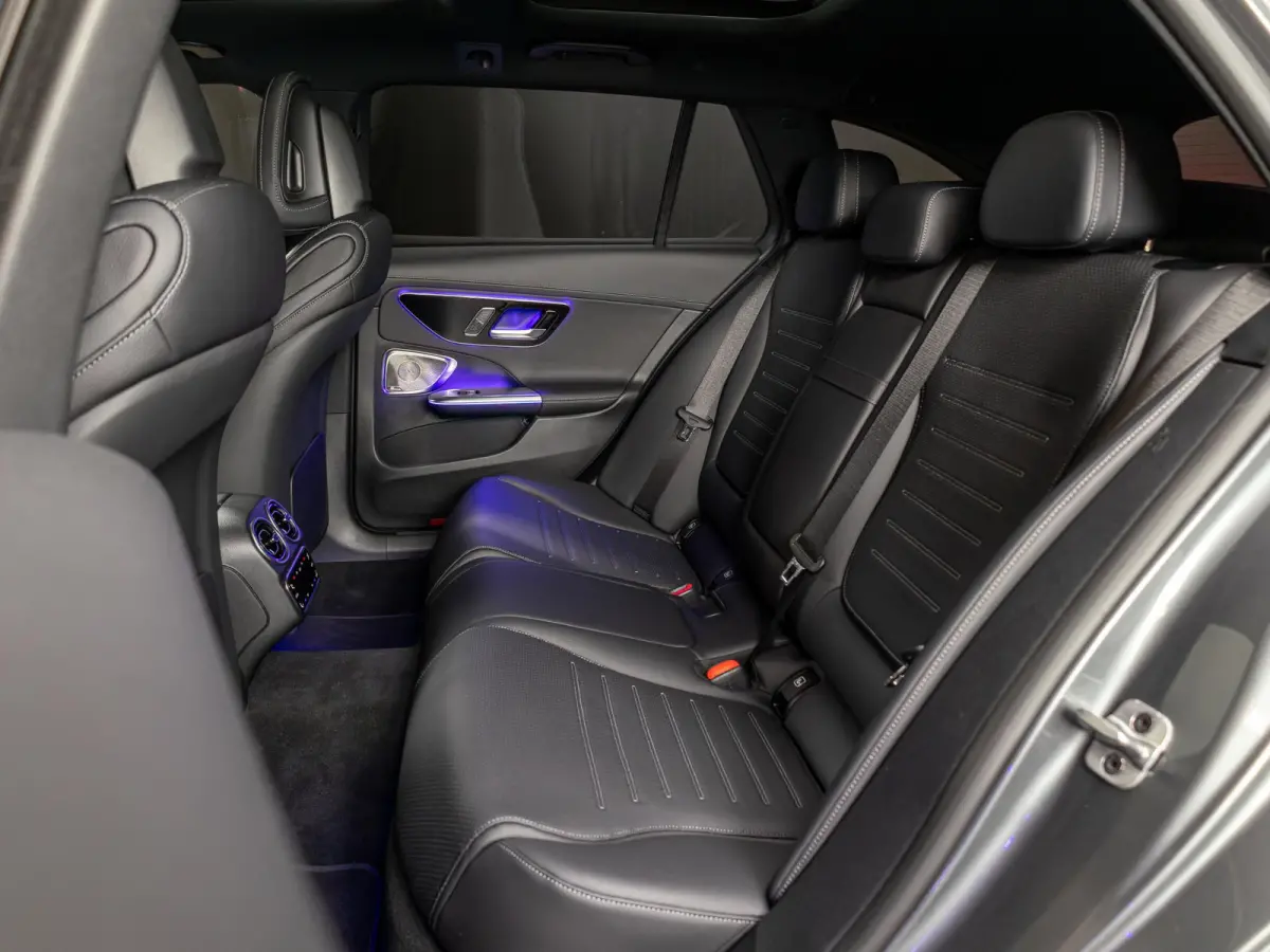 180 AMG Line Premium PLUS | Panorama dak | Trekhaak