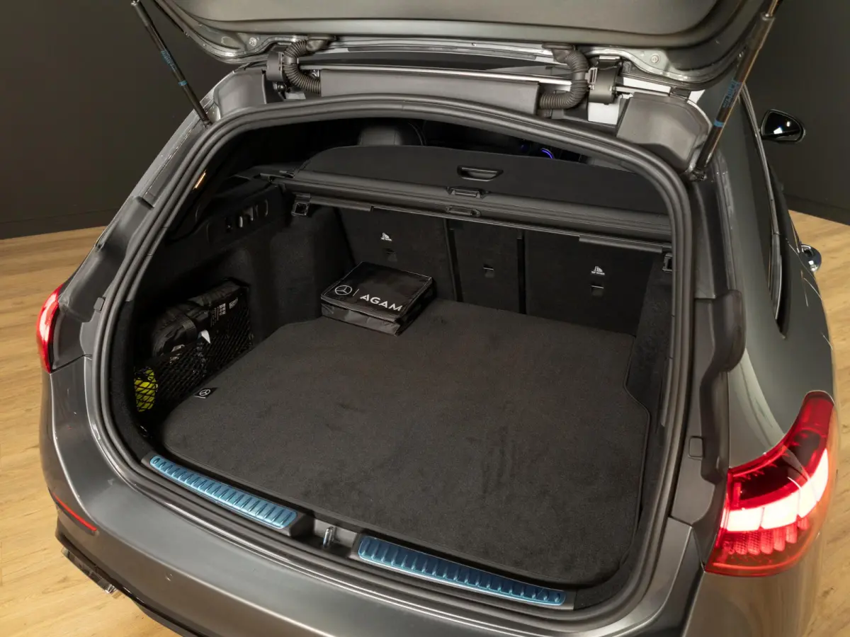 180 AMG Line Premium PLUS | Panorama dak | Trekhaak